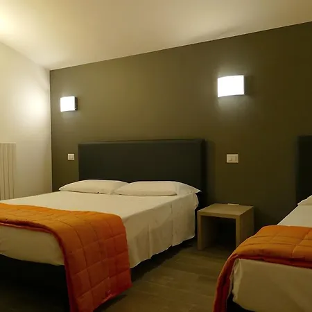 Desiree סן בנדטו דל טרנטו