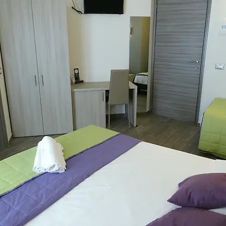 Desiree סן בנדטו דל טרנטו