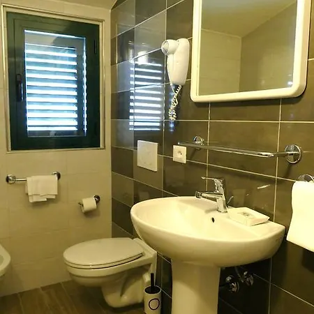 Hotel Desiree